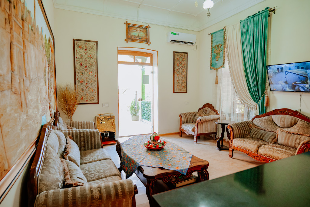 Гостиница Imperial Palace