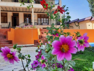 APACHI Resort Hotel in Chimgan mountains