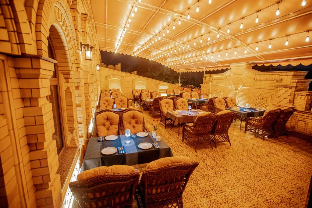 Гостиница Silk Road Empire