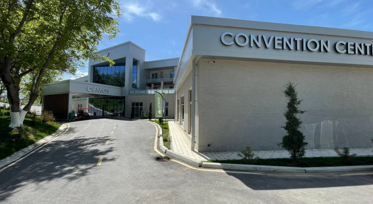 Katta kokrak va pompalanadigan kokrakli porno chaqaloqlar