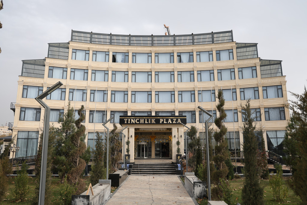 Tinchlik Plaza Hotel 2