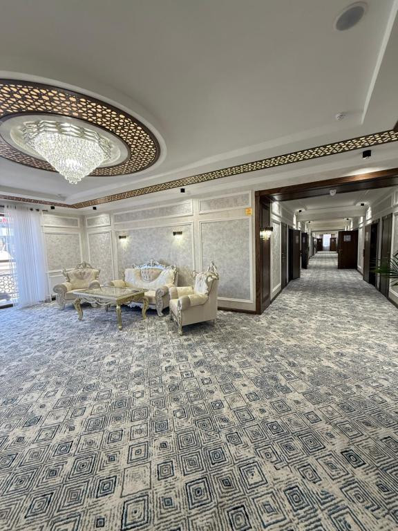 Гостиница Shergiron Plaza