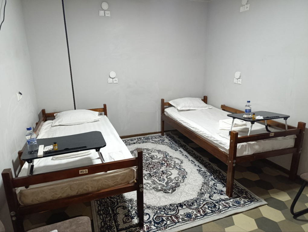 Caravan Hostel