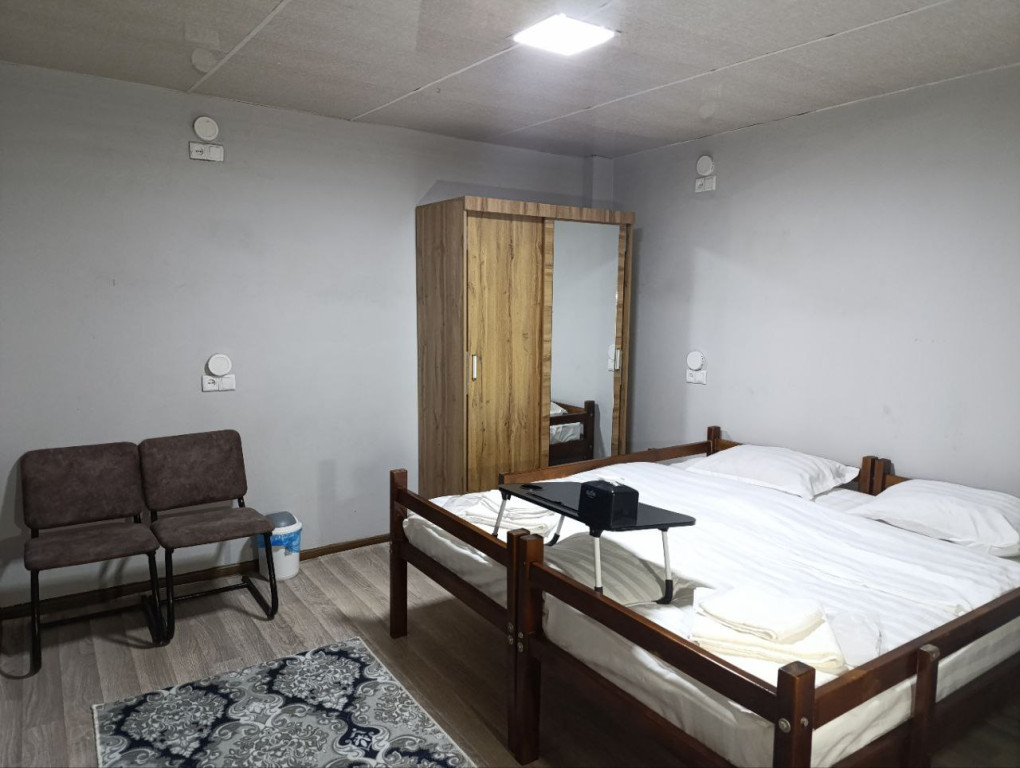 Caravan Hostel