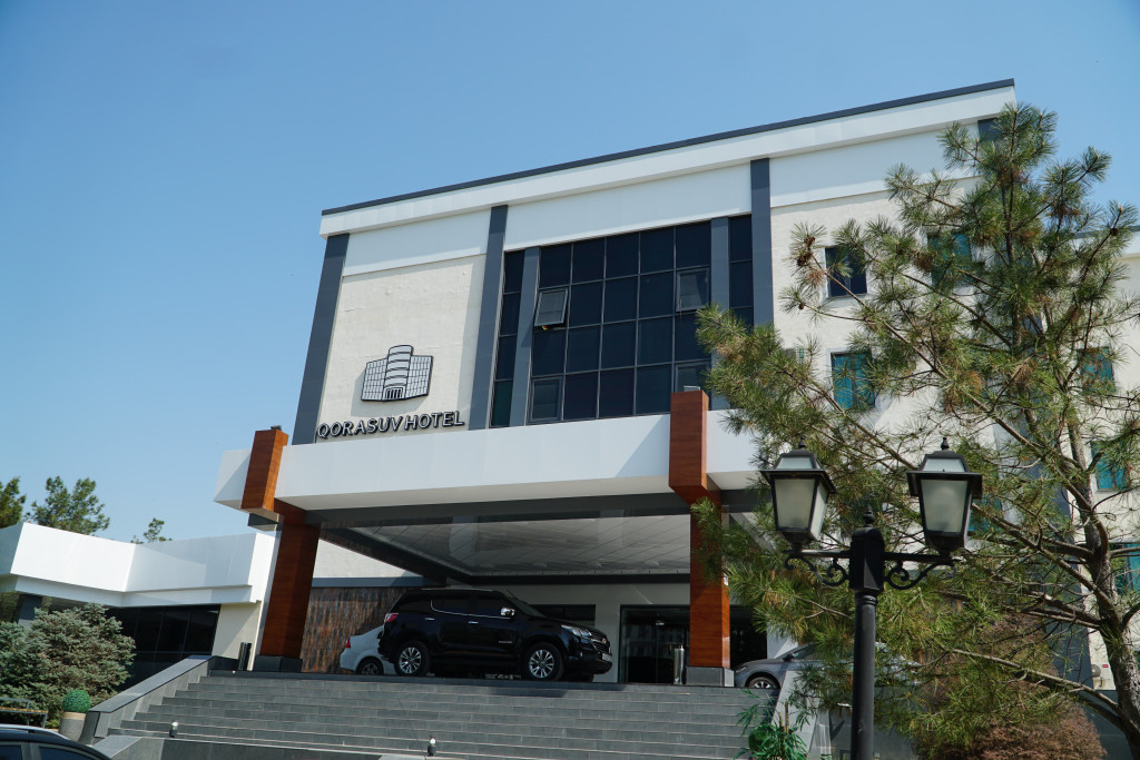 Qorasuv Hotel