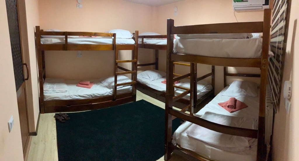 Caravan Hostel