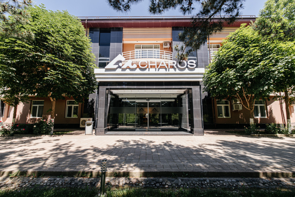 Charos Family Resort