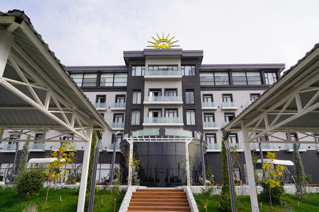 Курортный отель Oqtosh