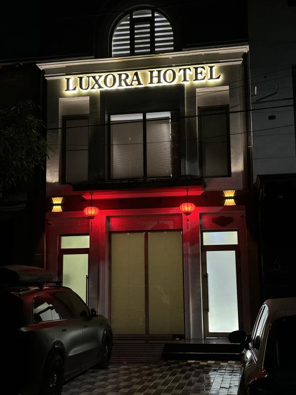 LUXORA Hotel